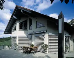 Außenjalousien / Raffstore Außenjalousie in Nahaufnahme
